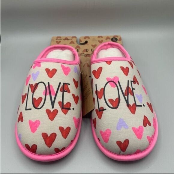 Rae Dunn Valentine Gray Pink Heart Print Love Slippers Small - Picture 1 of 4